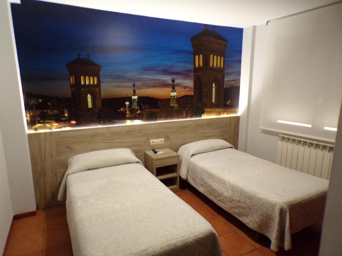 Hostal Serruchi เตรูเอล ภายนอก รูปภาพ