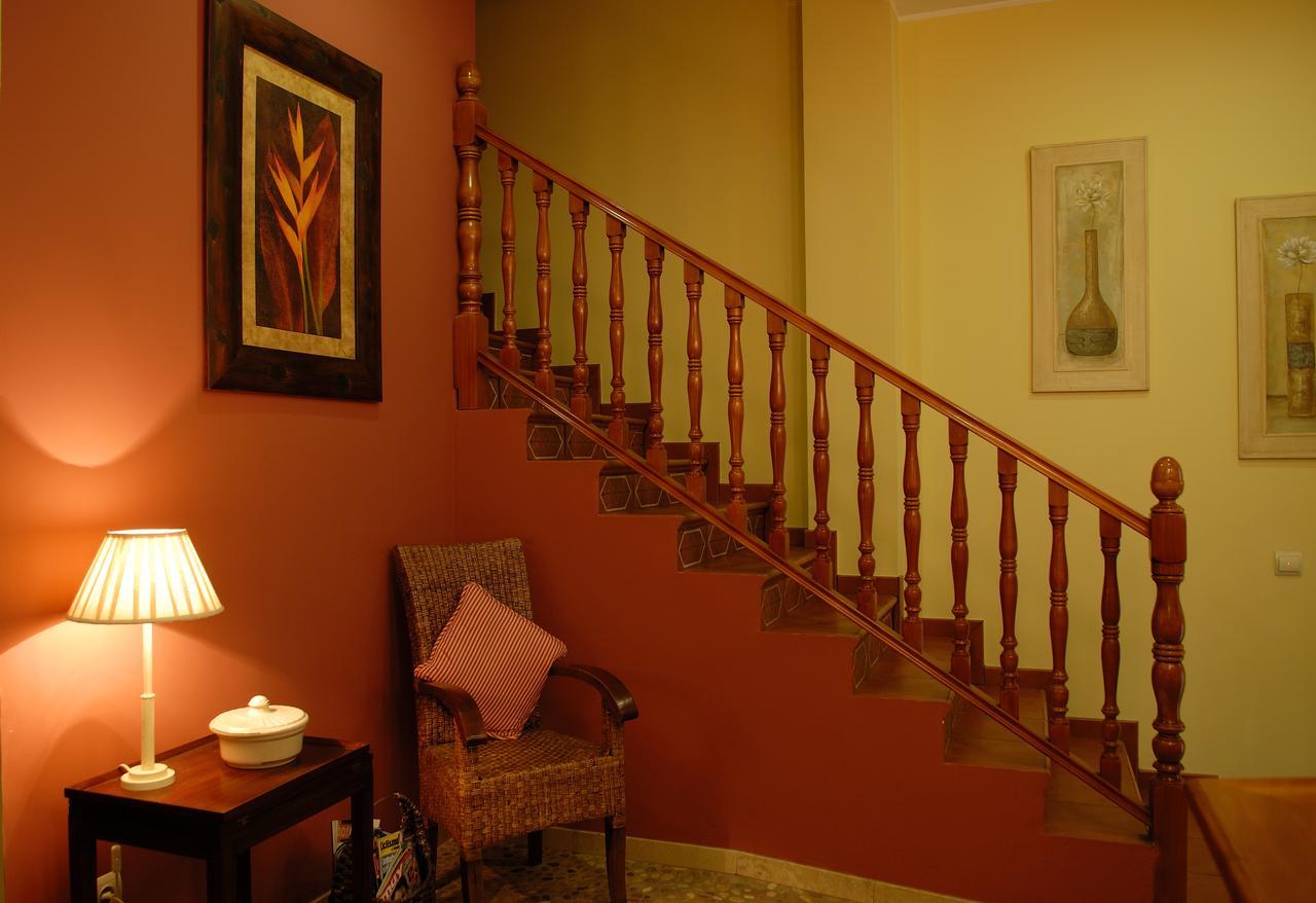 Hostal Serruchi เตรูเอล ภายนอก รูปภาพ
